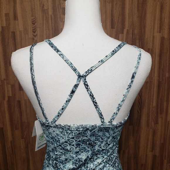 Gaiam Shine Mesh Bra Tank Sz XS NWT - Picture 6 of 13